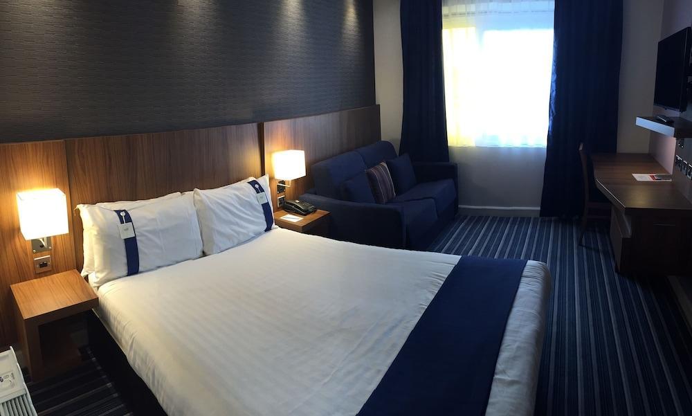 Holiday Inn Express, Chester Racecourse By Ihg Экстерьер фото