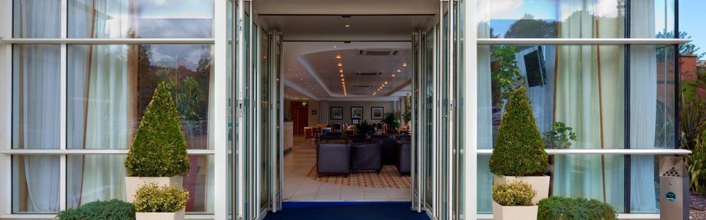 Holiday Inn Express, Chester Racecourse By Ihg Экстерьер фото
