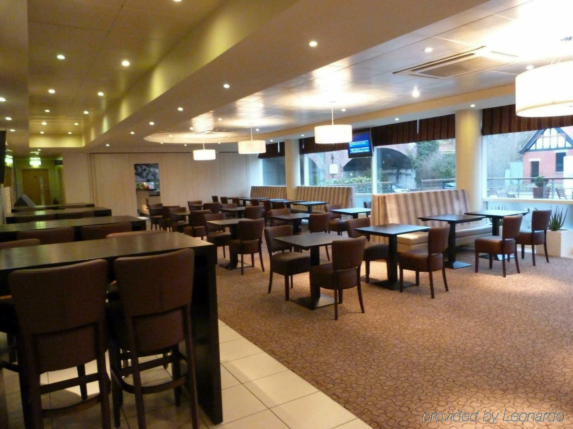 Holiday Inn Express, Chester Racecourse By Ihg Экстерьер фото